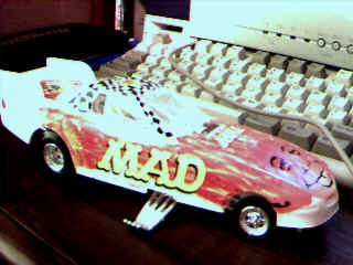 Mad Funny Car.bmp (230454 bytes)